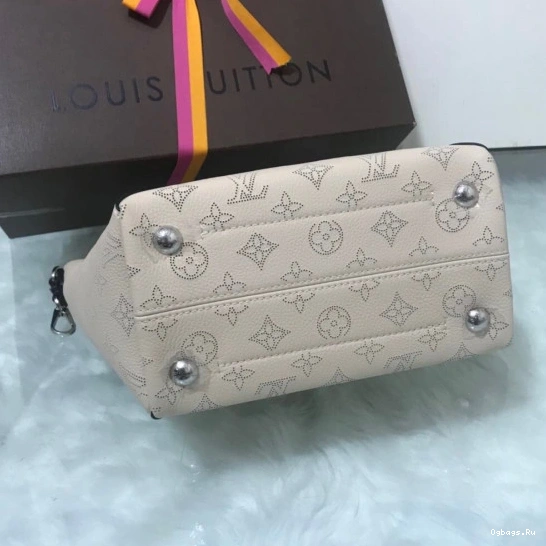 LOUIS VUITTON PM HINA 0307